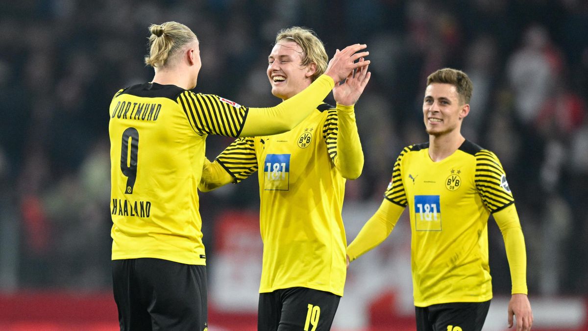 Julian Brandt: những điều nổi bật làm nên siêu sao bóng đá Đức của Borussia Dortmund (phần 2)