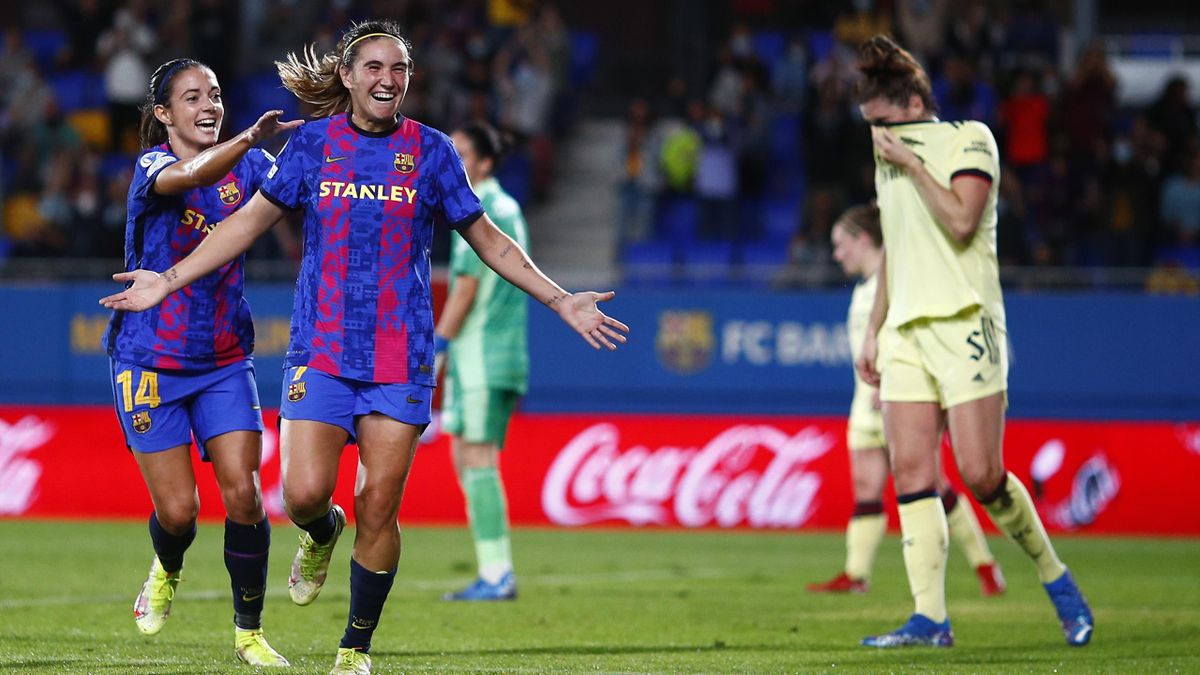 Mariona Caldentey of FC Barcelona celebrates scoring the opening goal during the UEFA Women's Champions League group C match between FC Barcelona and Arsenal WFC at Estadi Johan Cruyff on October 05, 2021 in Barcelona, Spain.