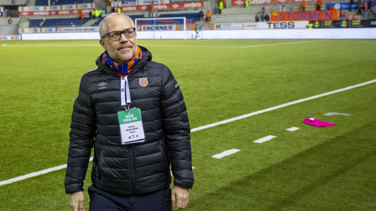 Aalesunds direktør Geir S. Vik etter førstedivisjonskampen i fotball mellom Aalesund og Raufoss på Color Line Stadion i 2019.