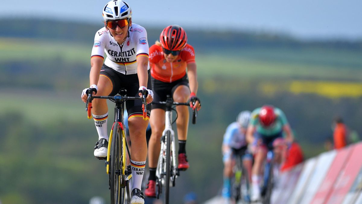 Rad Dm Lisa Brennauer Gewinnt Strassenrennen Vor Liane Lippert Eurosport