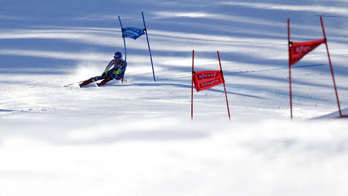 Mikaela Shiffrin of USA in action during the Audi FIS Alpine Ski World Cup Women's Giant Slalom on November 25, 2017 in Killington