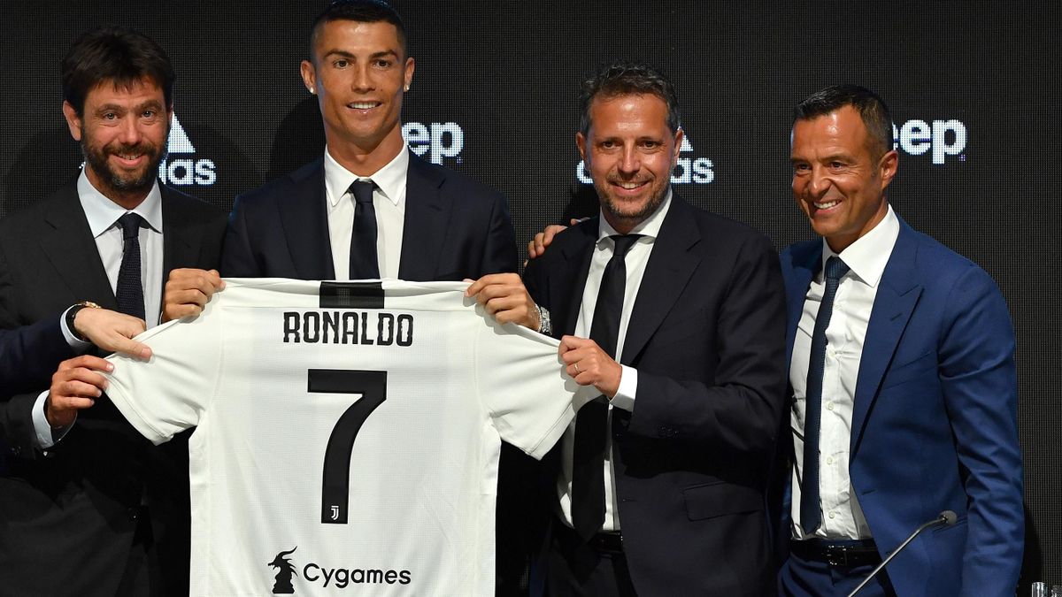 Andrea Agnelli, Cristiano Ronaldo, Fabio Paratici e Jorge Mendes nel giorno della presentazione di Cristiano Ronaldo il 16 luglio 2018