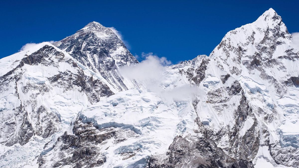 Leichen Auf Mount Everest Konnten In Corona Pause Geborgen Werden Eurosport