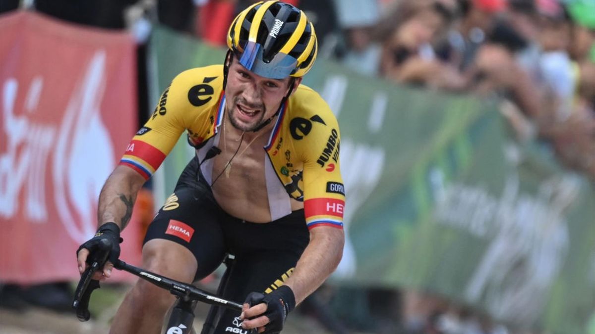 Primoz Roglic treft tijdens de Vuelta een ongenaakbare Remco Evenepoel