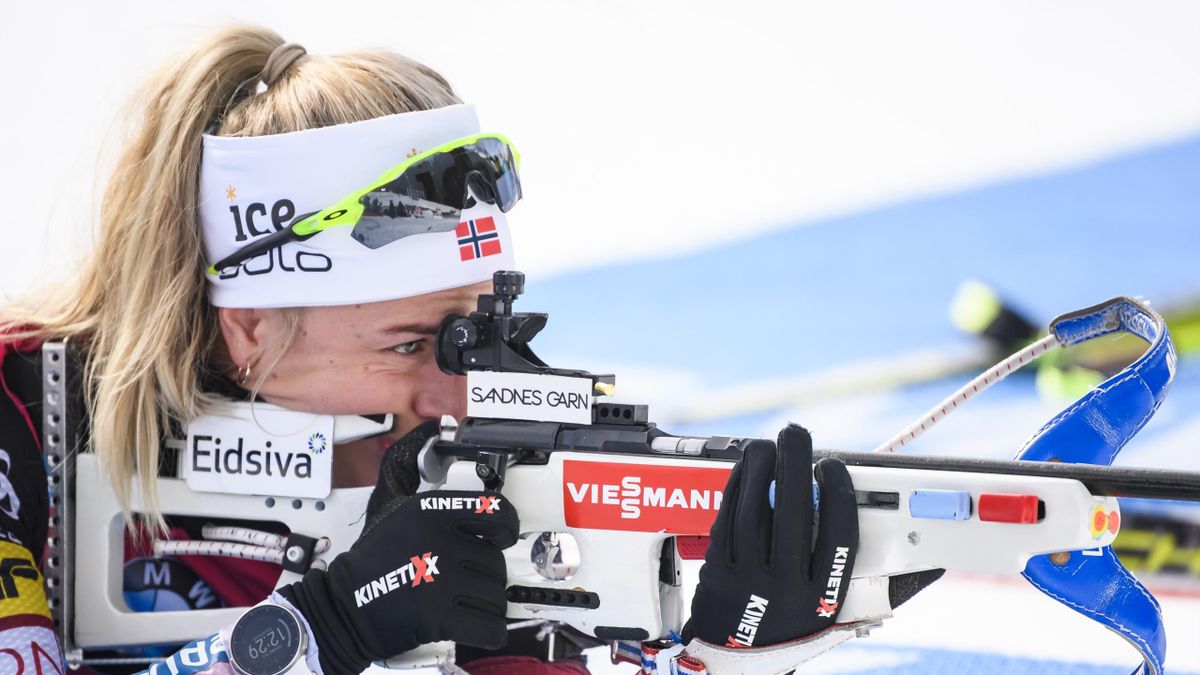 Mass start : Tiril Eckhoff l'emporte, Justine Braisaz au pied du podium - Eurosport