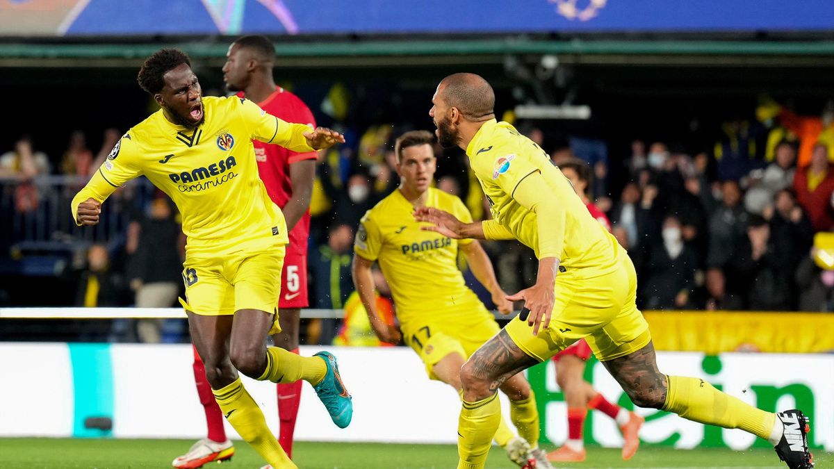 Boulaye Dia of Villarreal CF celebrates after scoring their team's first goal during the UEFA Champions League Semi Final Leg Two match between Villarreal and Liverpool at Estadio de la Ceramica on May 03, 2022 in Villarreal, Spain