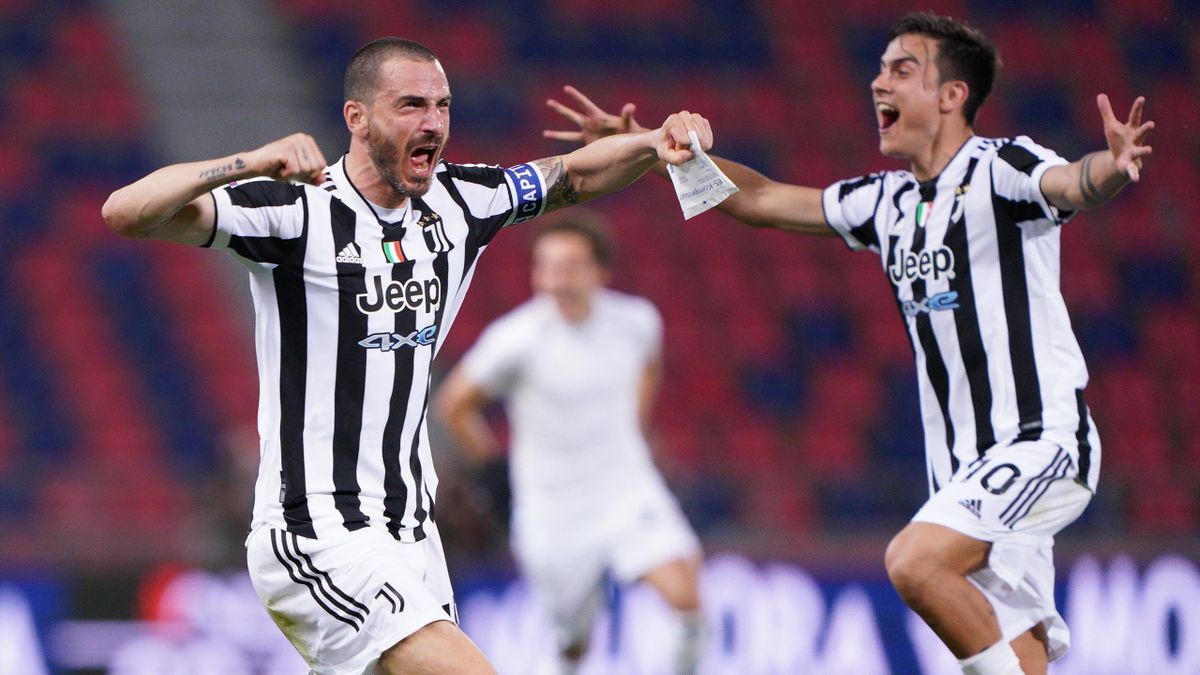 Leonardo Bonucci e Paulo Dybala esultano per la qualificazione in Champions League, Getty Images
