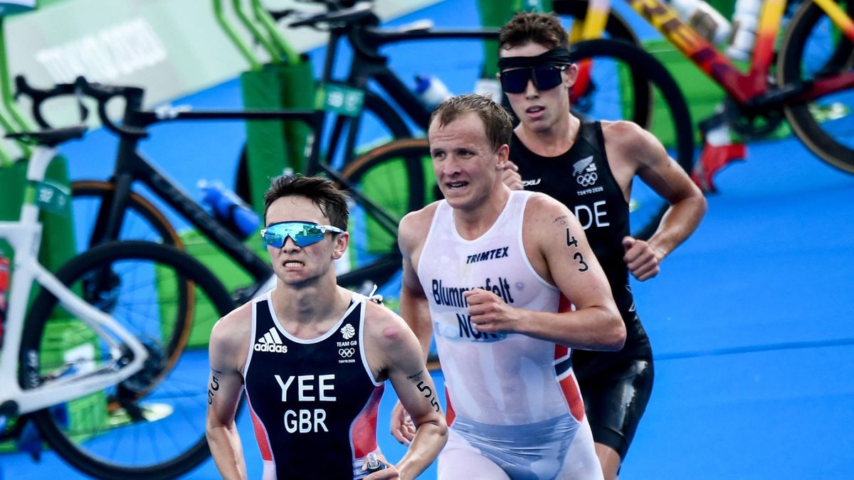 Tokyo 2020 - Kristian Blummenfelt powers to Olympic gold in men's  triathlon, GB's Alex Yee wins silver in epic race - Eurosport