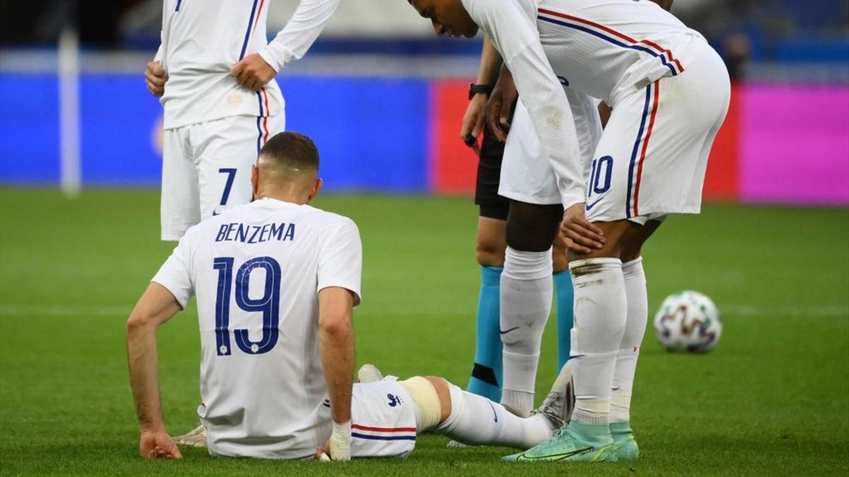 Napadayushij Karim Benzema Poluchil Travmu I Byl Zamenen V Tovarisheskom Matche Franciya Bolgariya Pered Evro 2020 Eurosport