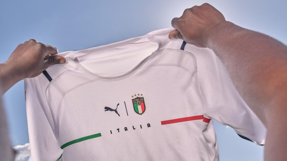 Italia, svelato in nuovo kit da trasferta