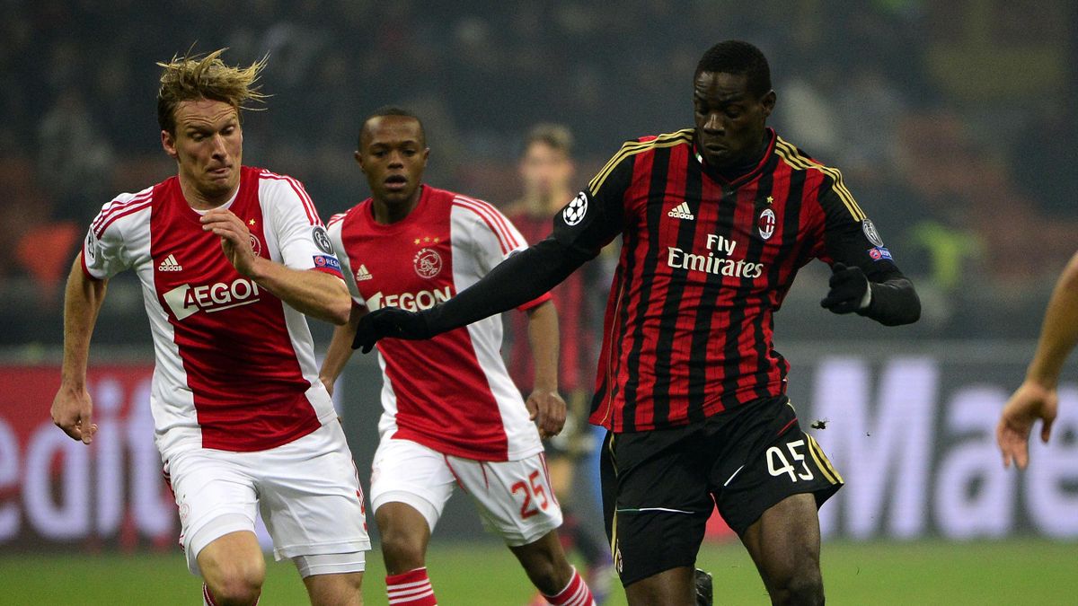 Ten Man Milan Hold On For Draw With Ajax To Qualify Eurosport