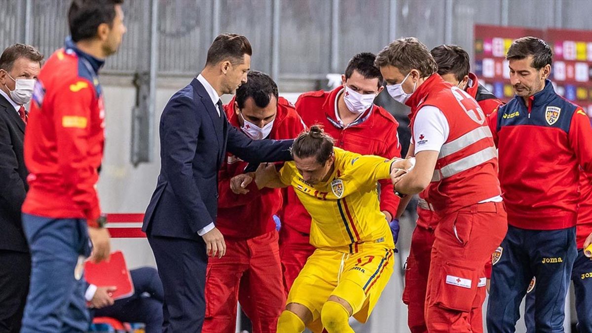 RÄdoi Despre Marile CaÈtiguri Ale NaÈionalei DupÄ Austria Romania 2 3 Eurosport