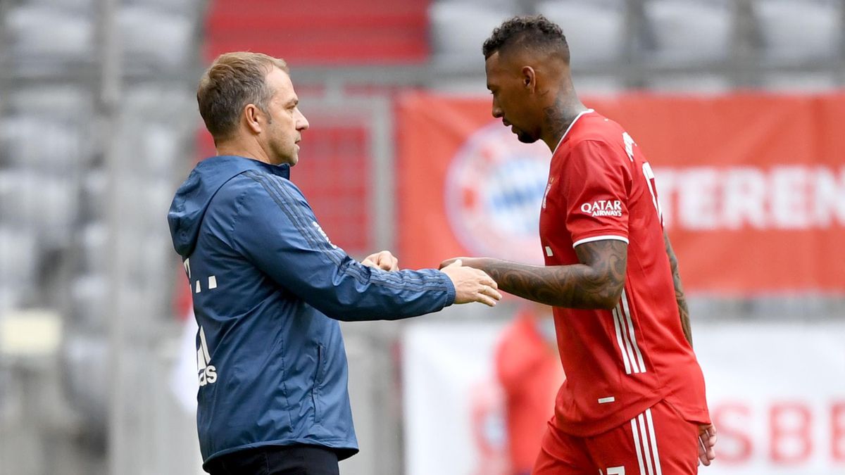 Bayern-Trainer Hansi Flick (links) und Jérôme Boateng
