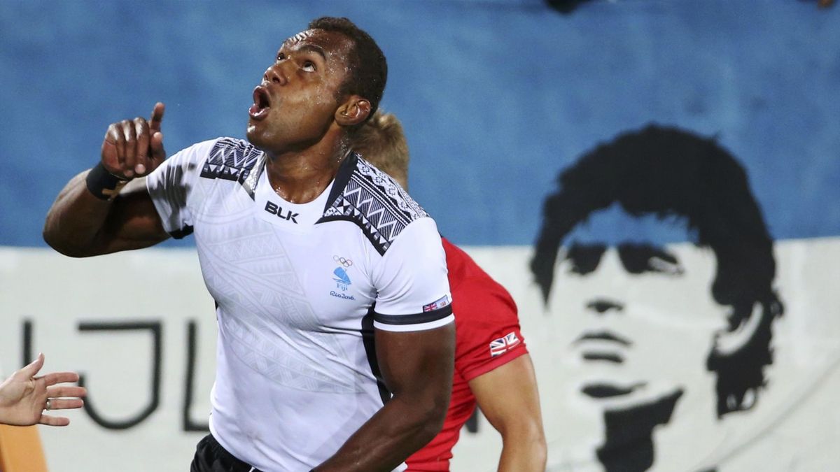 Leone Nakarawa (FIJ) of Fiji celebrates after scoring a try