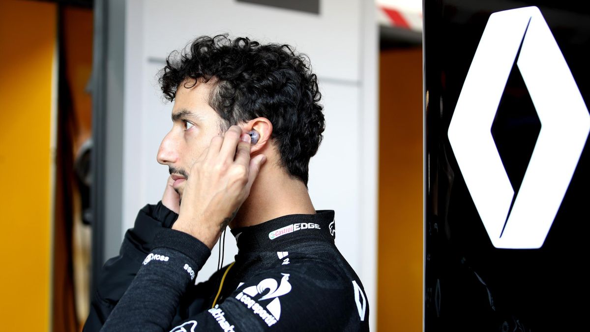 Formula One News Renault Staying In F1 Says Interim Ceo Amid Job Cuts Eurosport