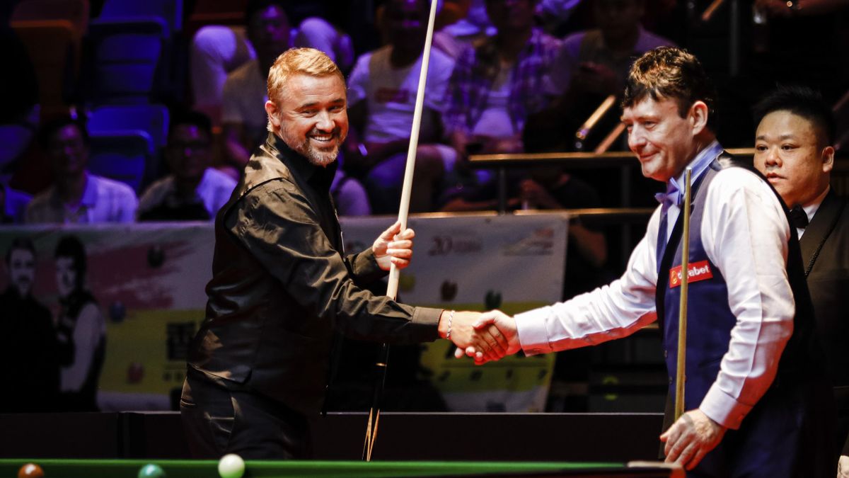 Stephen Hendry and Jimmy White in 2017