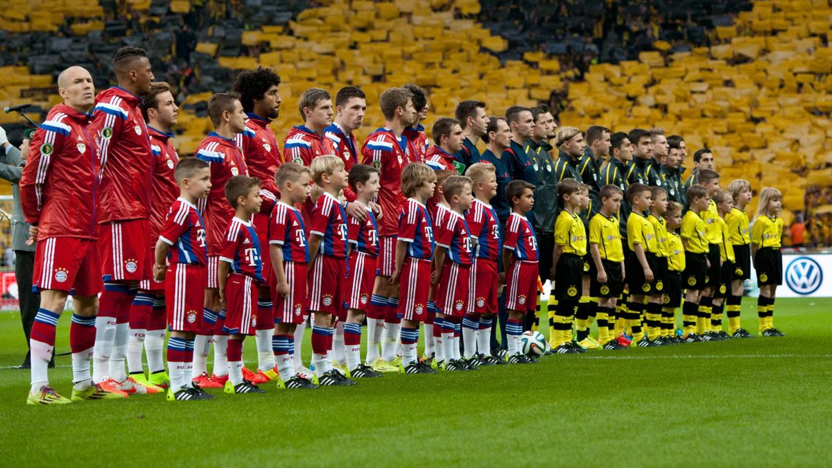 Imagini memorabile din istoria derby-ului Borussia Dortmund vs Bayern Munchen