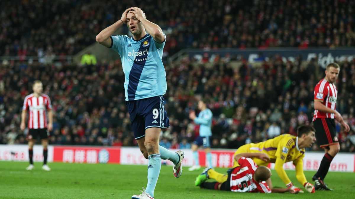 Sunderland and West Ham points after soft Gomez penalty - Eurosport