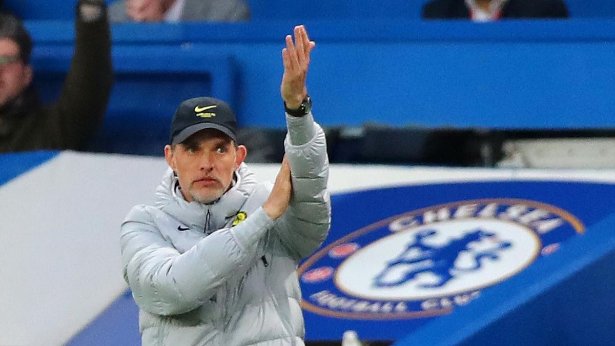 Chelsea Manager Thomas Tuchel gestures during the Premier League match between Chelsea and Arsenal at Stamford Bridge on April 20, 2022 in London, England. (Photo by Chloe Knott - Danehouse/Getty Images)