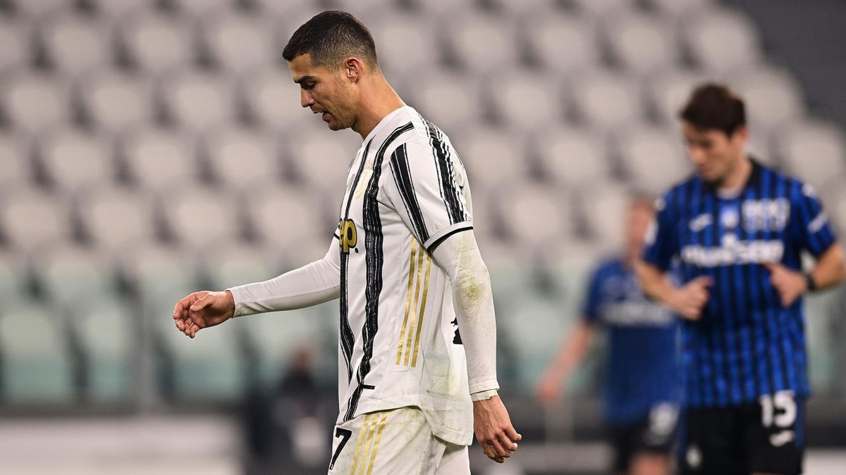 La delusione di Cristiano Ronaldo dopo il rigore dal dischetto, Juventus-Atalanta, Getty Images