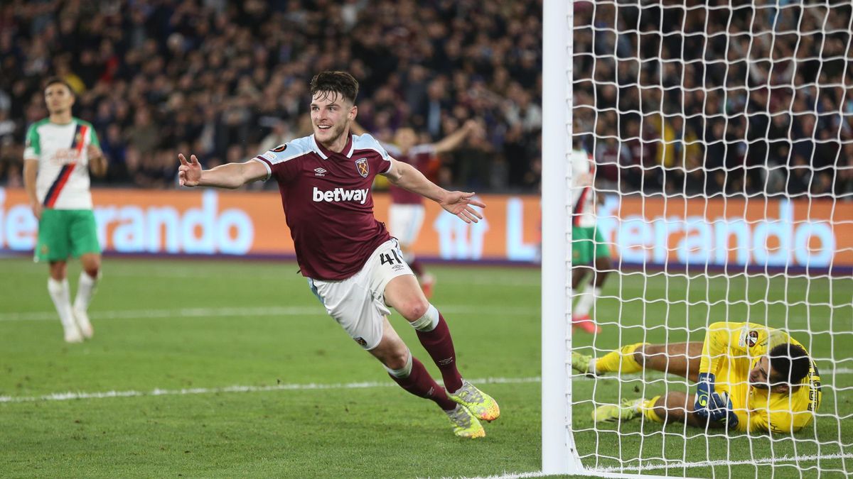 West Ham United's Declan Rice celebrates scoring his side's first goal during the UEFA Europa League group H match between West Ham United and Rapid Wien at Olympic Stadium on September 30, 2021 in London, United Kingdom.
