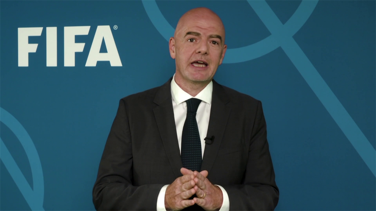 FIFA agent Caringi: Inter should sign Van der WielFIFA agenten