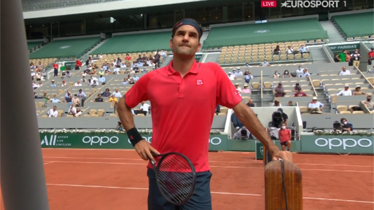French Open - Roger Federer and Marin Cilic in heated towel row with umpire - I was waiting for you!
