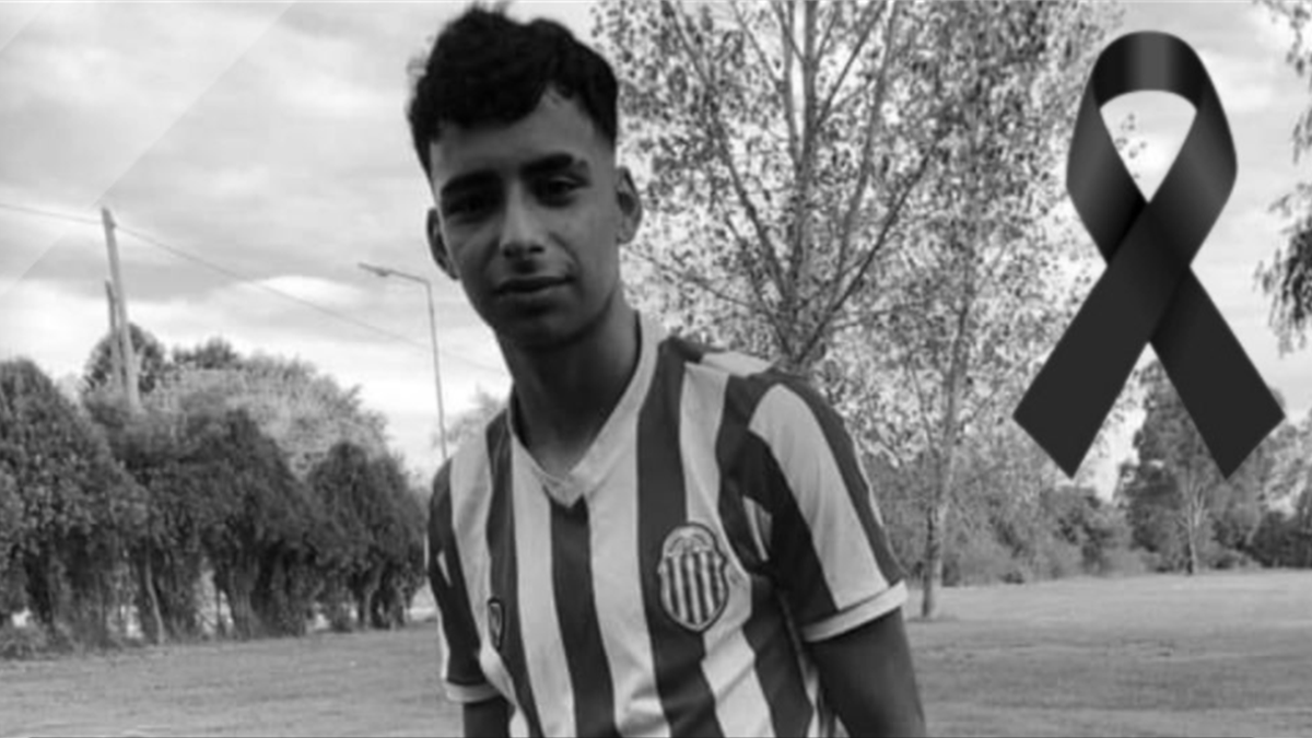 tiros de cabeza de joven