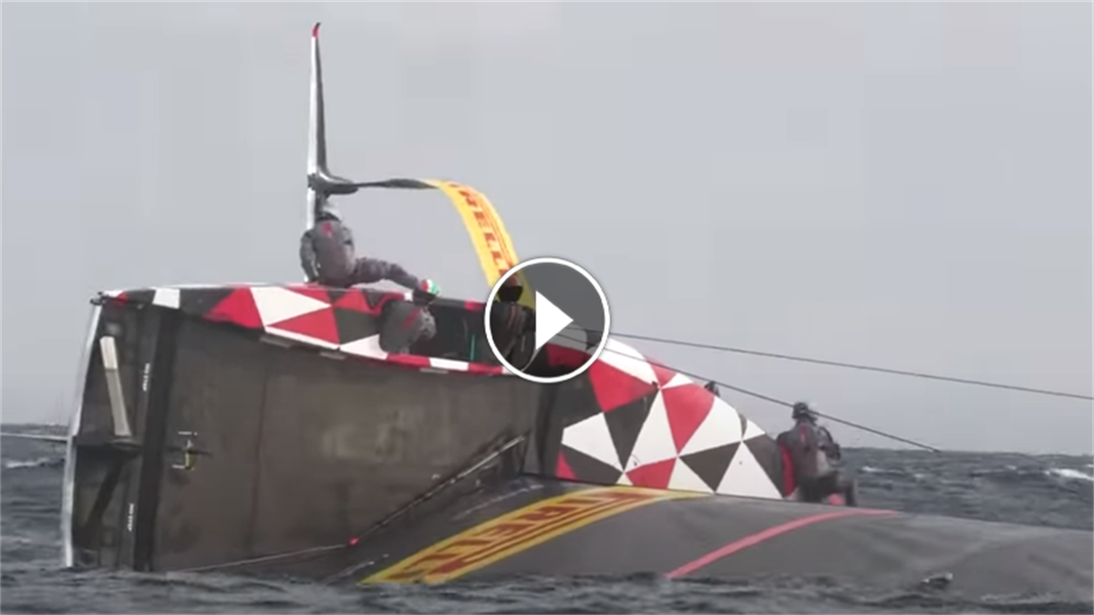 Luna Rossa, seconda scuffia in allenamento! Cosa si è fatta la barca ...