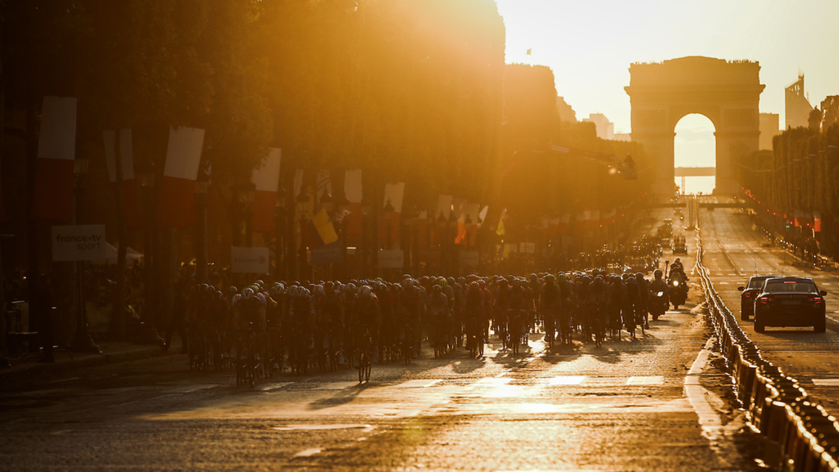 Bernal și Roglic sunt principalii favoriți să ajungă în galben, la Paris, în Turul Franței 2020