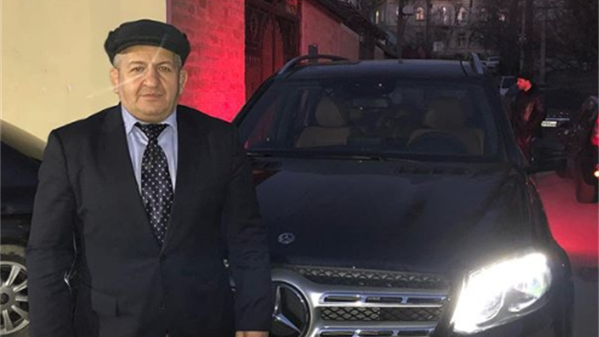 Кадыров подарил мерседес
