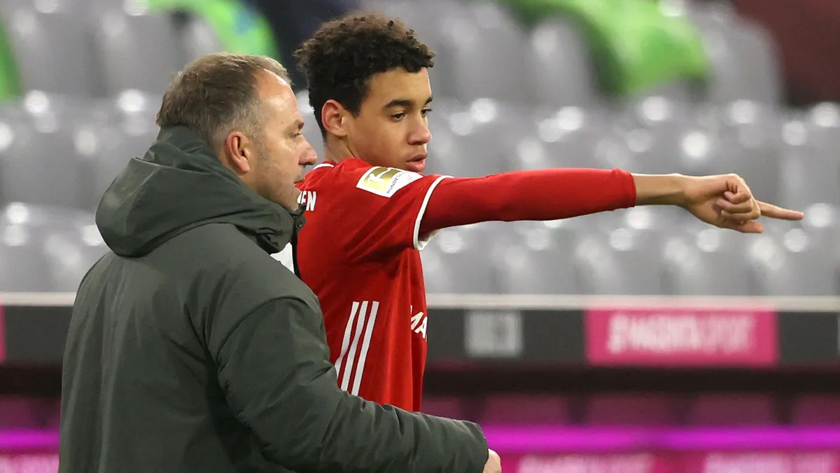 Jamal Musiala Vom Fc Bayern Muss Sich Zwischen Deutschland Und England Entscheiden Eurosport