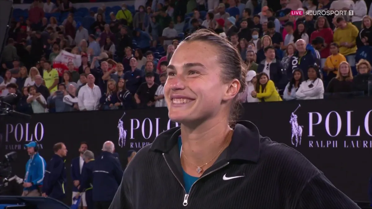 Aryna Sabalenka proves too strong for brave Magda Linette to book Elena Rybakina showdown at Australian Open - Eurosport