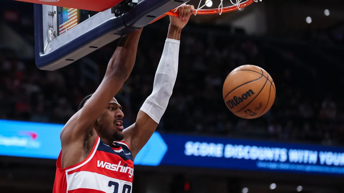 Alex Sarr in action for the Washington Wizards against the Chicago Bulls on January 1, 2025.