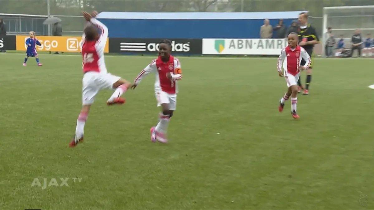 luis suares v groningene fanaty