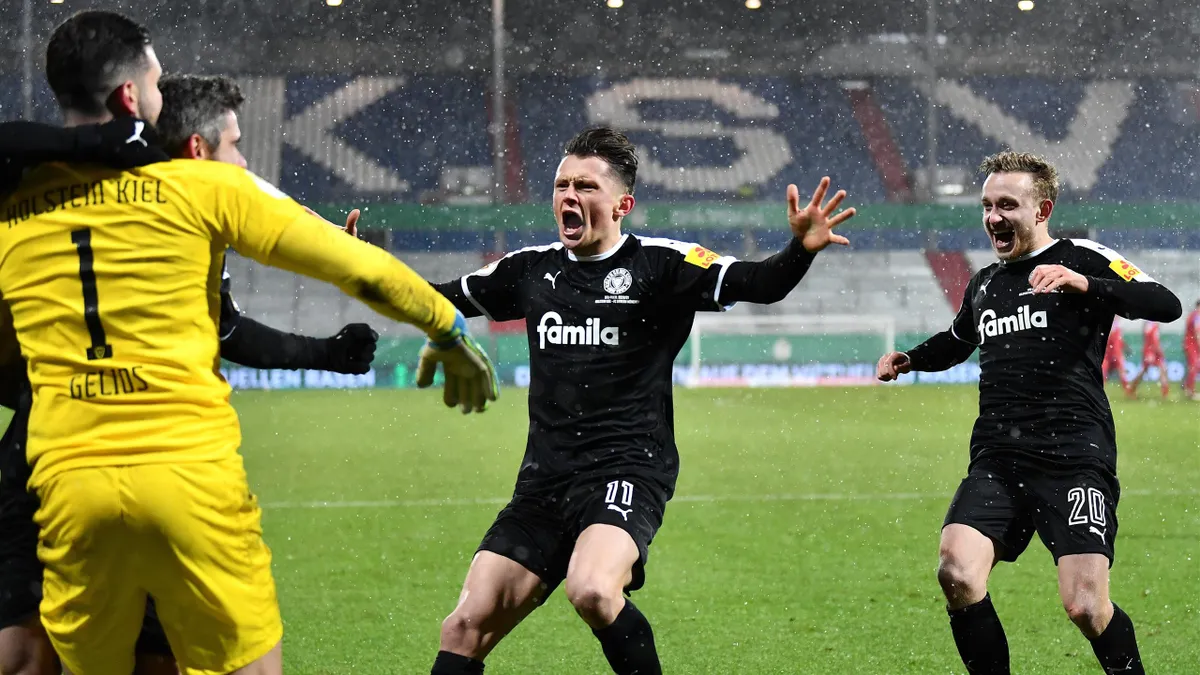 Dfb Pokal Sensation Holstein Kiel Schmeisst Fc Bayern Munchen Im Elfmeter Krimi Raus Eurosport