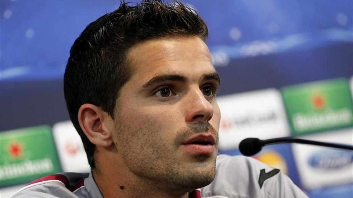 valencia-s-gago-joins-velez-on-loan-spanish-liga-2012-2013-football