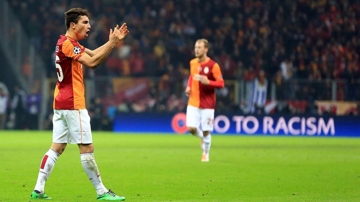 Galatasaraylı yıldız Alex Telles'ten duygusal mesaj