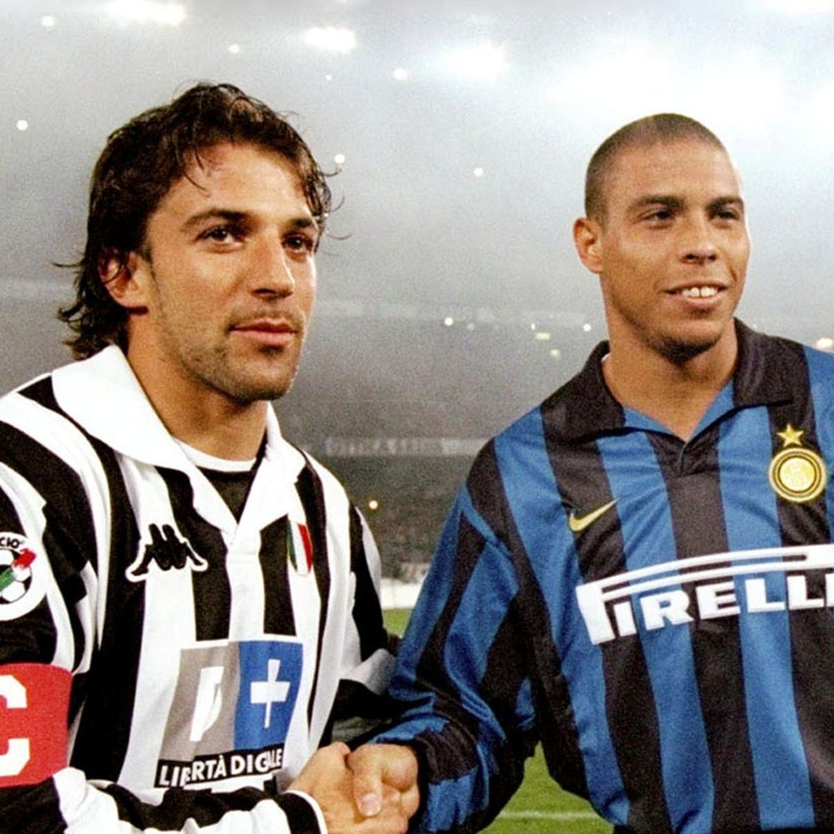 Del Piero Scontro Iuliano Ronaldo Non So Perche L Arbitro Non Lo Ha Fischiato Eurosport Tutti e due consegnano e totti gli fa: del piero scontro iuliano ronaldo