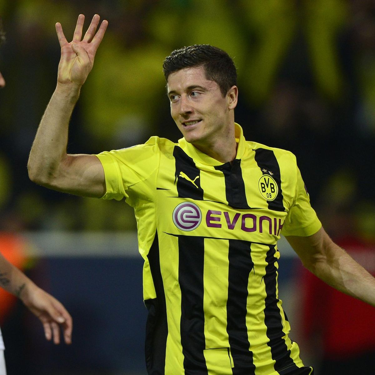 Lewandowski Smashes Four As Dortmund Rout Madrid Eurosport