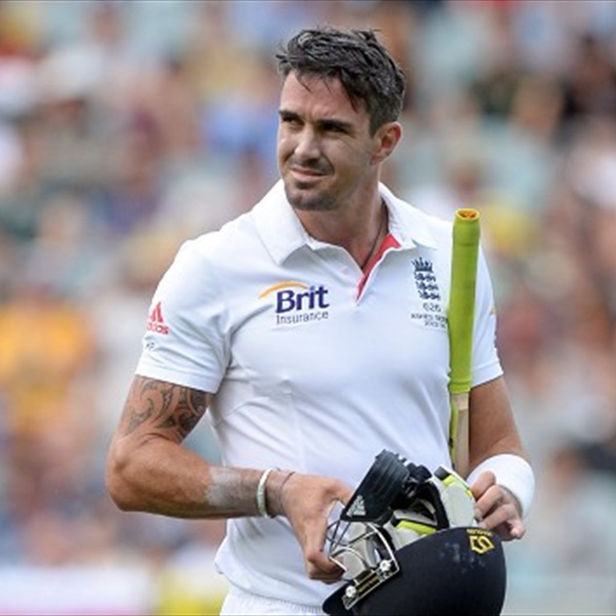 Kevin Pietersen shows his tattoo 186 is his ODI player number and News  Photo  Getty Images