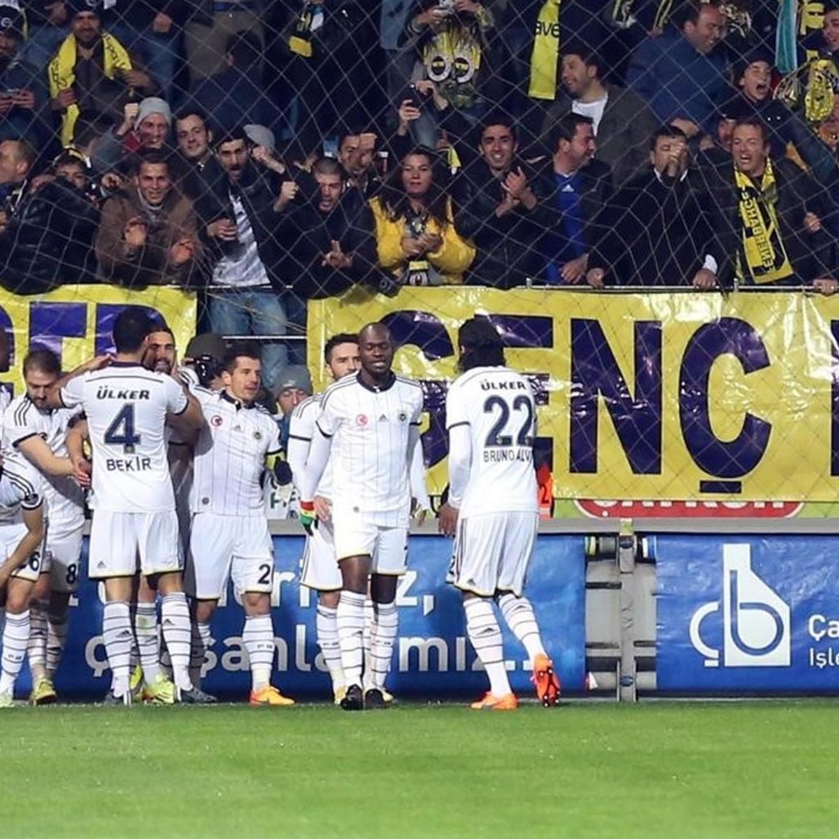 Caykur Rizespor Fenerbahce Macini Canli Izle Canli Takip Et Hangi Kanalda Digiturk Lig Tv Eurosport
