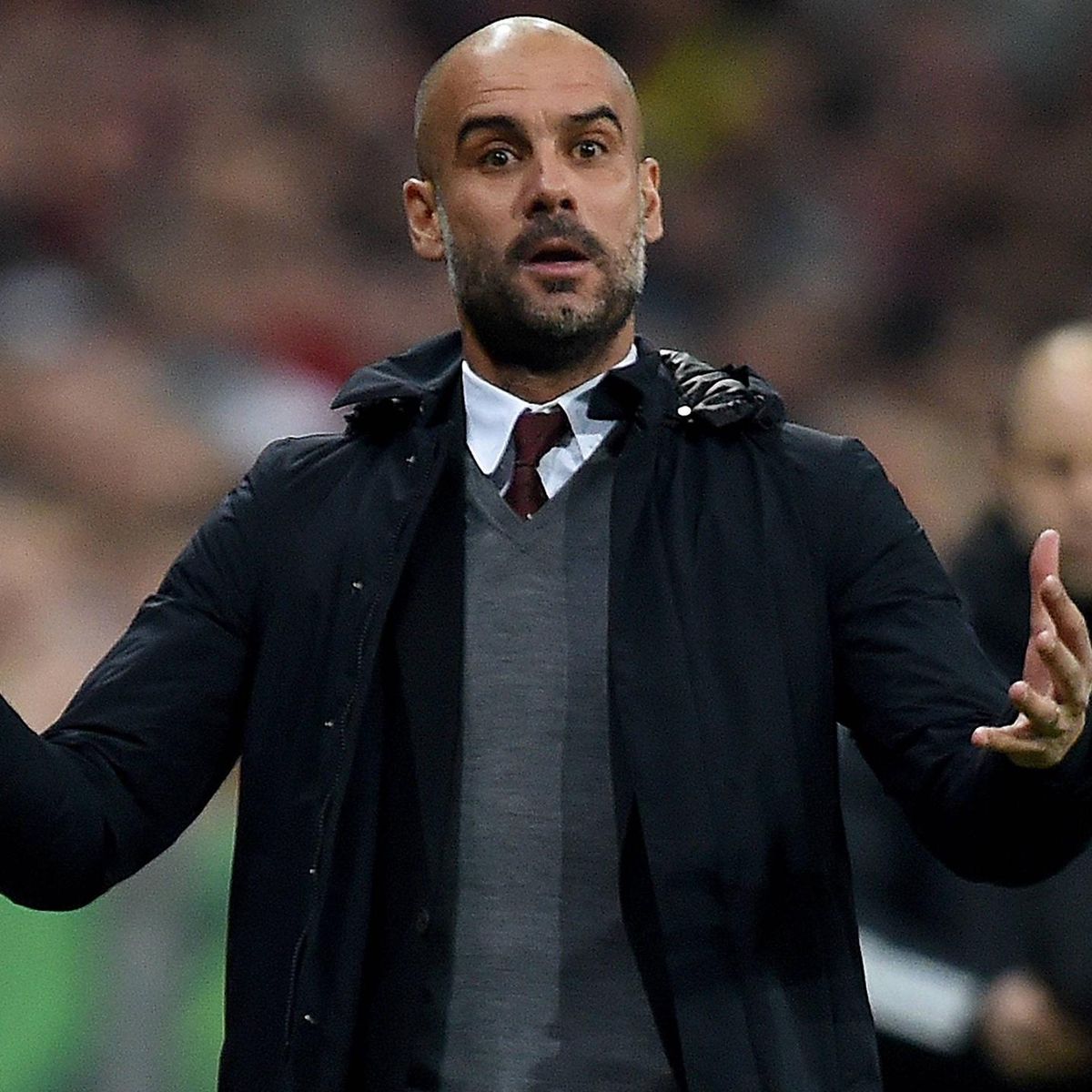 Medien Vorstellung Von Pep Guardiola Als Trainer Von Manchester City In China Eurosport