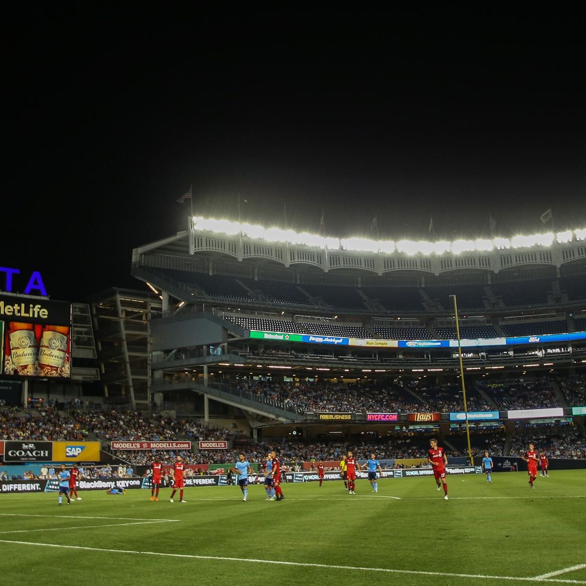 marca uefa planiruet provesti final