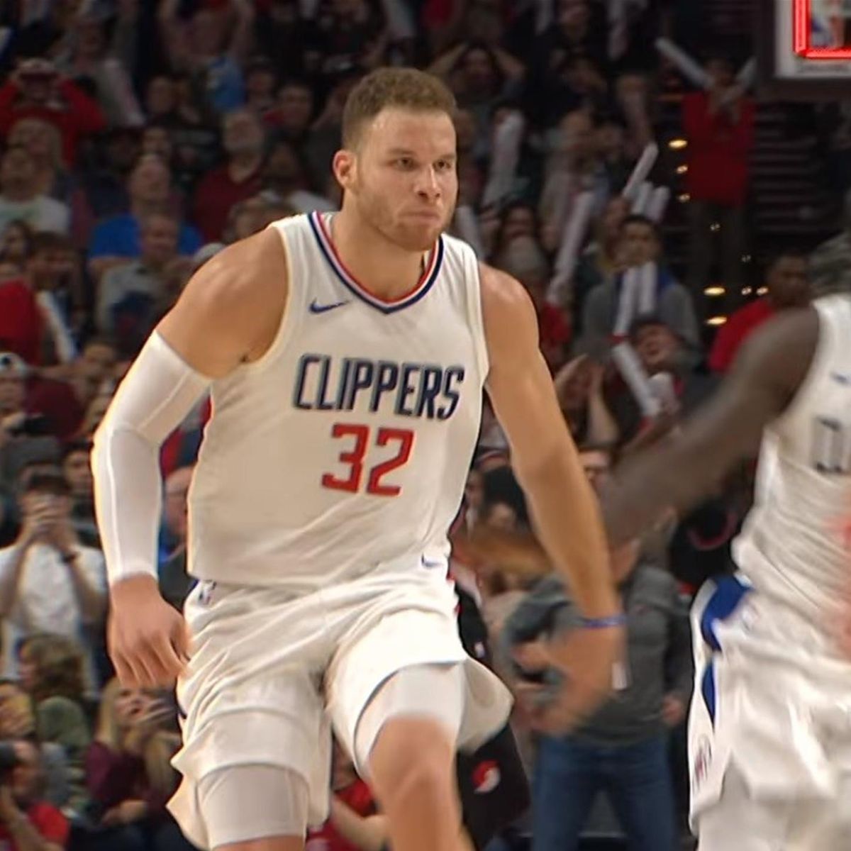 tolko trehochkovyj mog prinesti