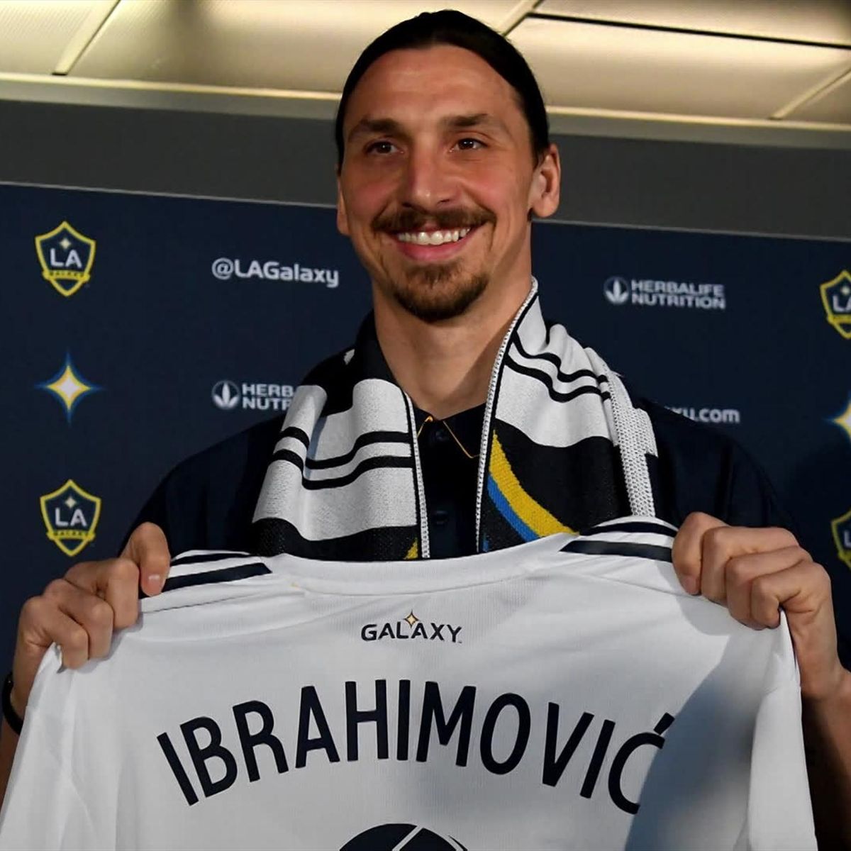 Zlatan Ibrahimovic exclusive: FIFA can't stop me playing at the World Cup -  Eurosport