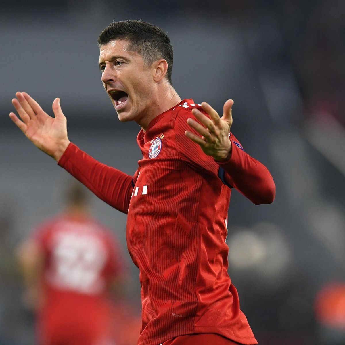 Le Bayern Passe Ses Nerfs Sur Le Benfica 5 1 Eurosport