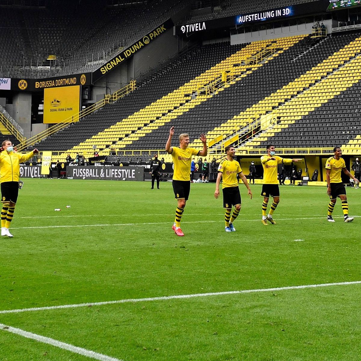 Watch Borussia Dortmund Celebrate Derby Win As If Ground Was Full Eurosport