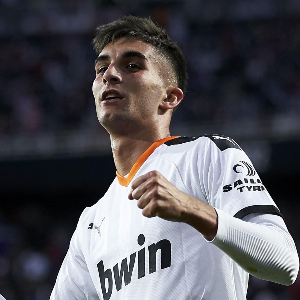 valencia winger ferran torres eurosport