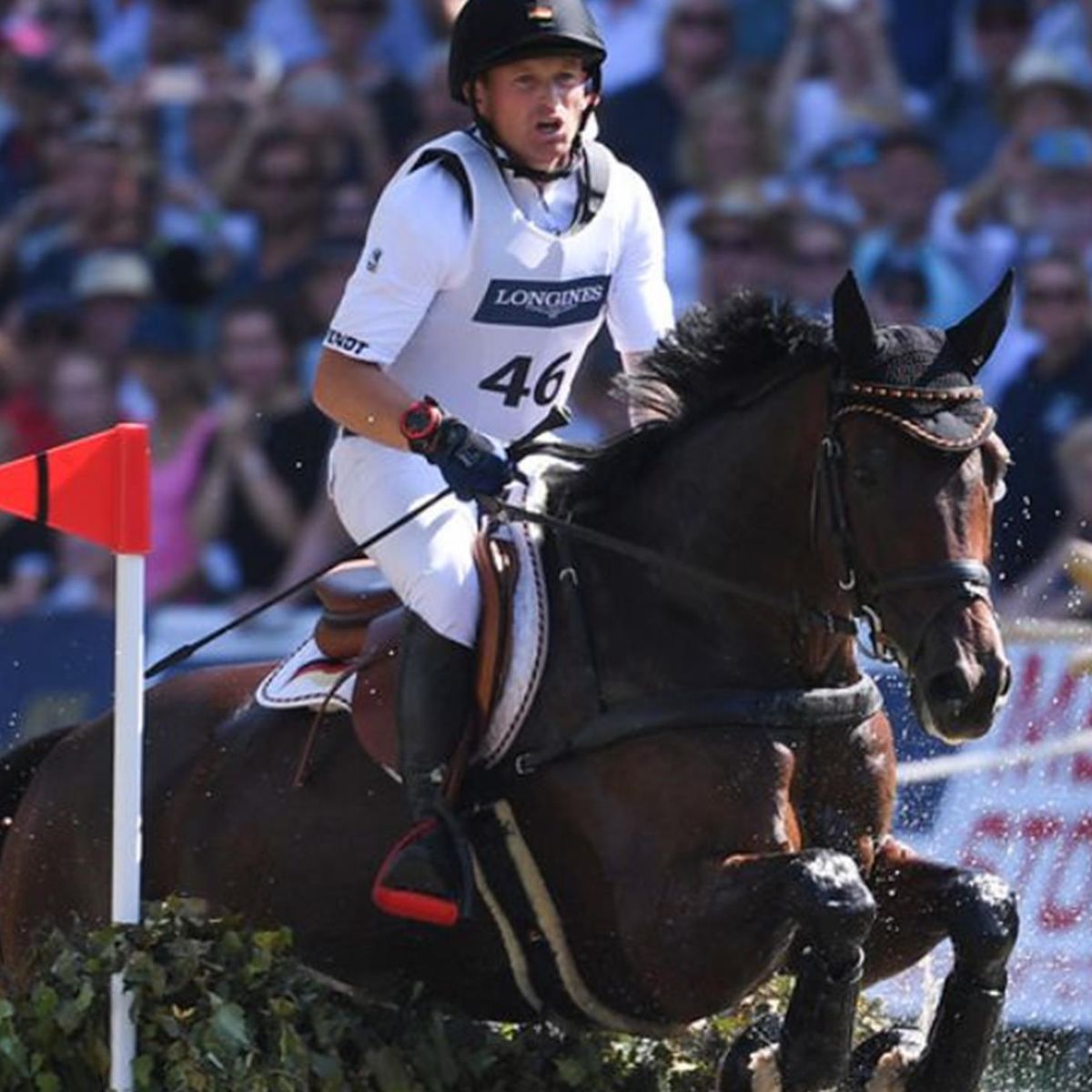 Michael Jung Und Chipmunk Schnappen Sich Den Cci4 Sieg In Strzegom Eurosport